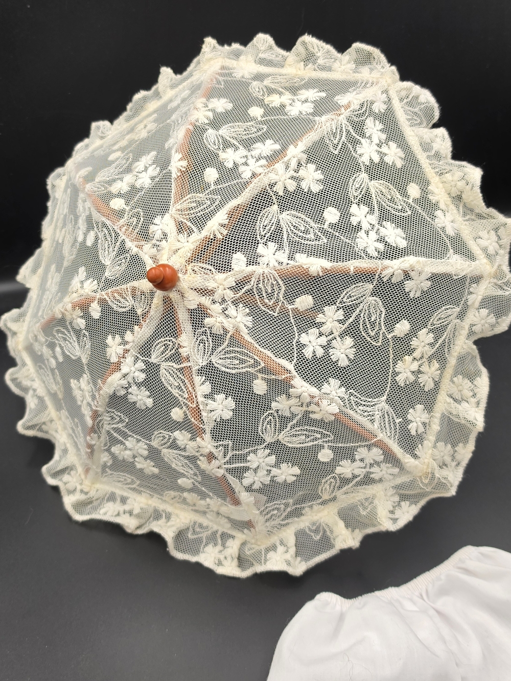 American Girl Samantha's Lacy Parasol And Pantaloons - Flaw See Description